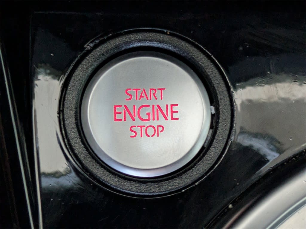 Thumbnail: 2019 Volkswagen Beetle - 31