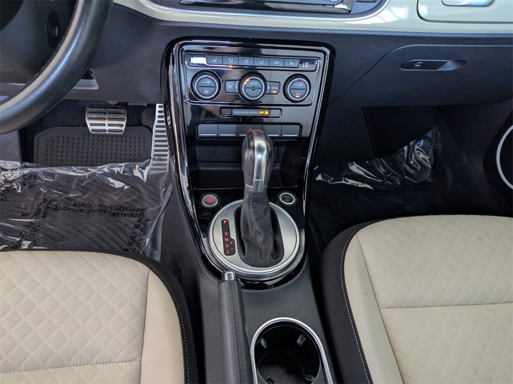 Thumbnail: 2019 Volkswagen Beetle - 14