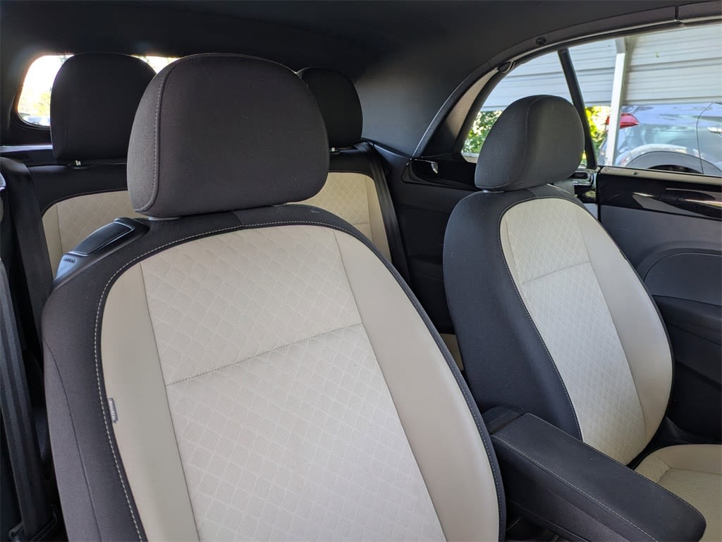 Thumbnail: 2019 Volkswagen Beetle - 10