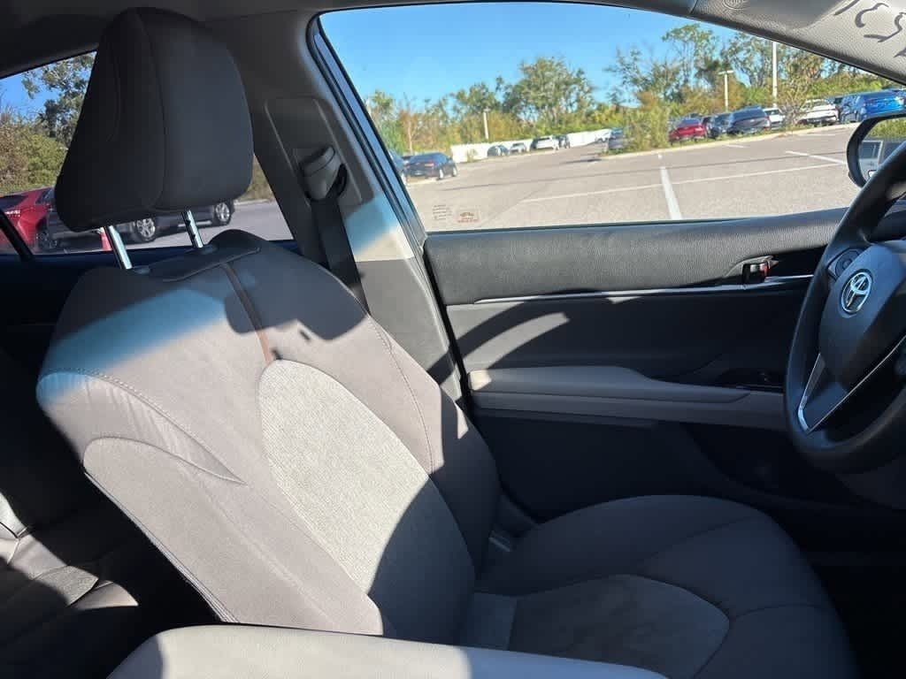 Thumbnail: 2018 Toyota Camry - 7