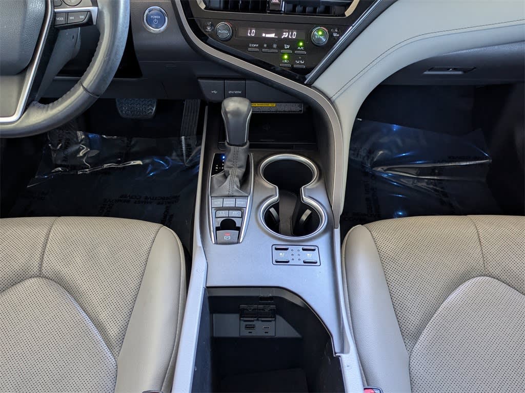 Thumbnail: 2021 Toyota Camry - 15