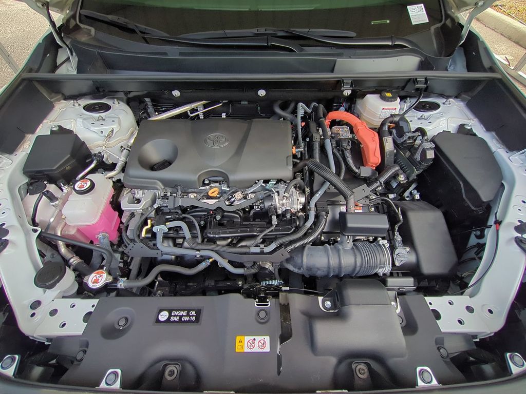 Thumbnail: 2024 Toyota RAV4 - 8