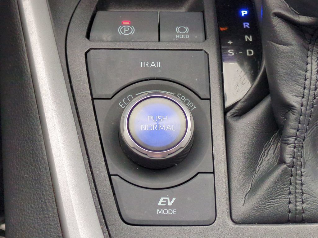 Thumbnail: 2024 Toyota RAV4 - 30