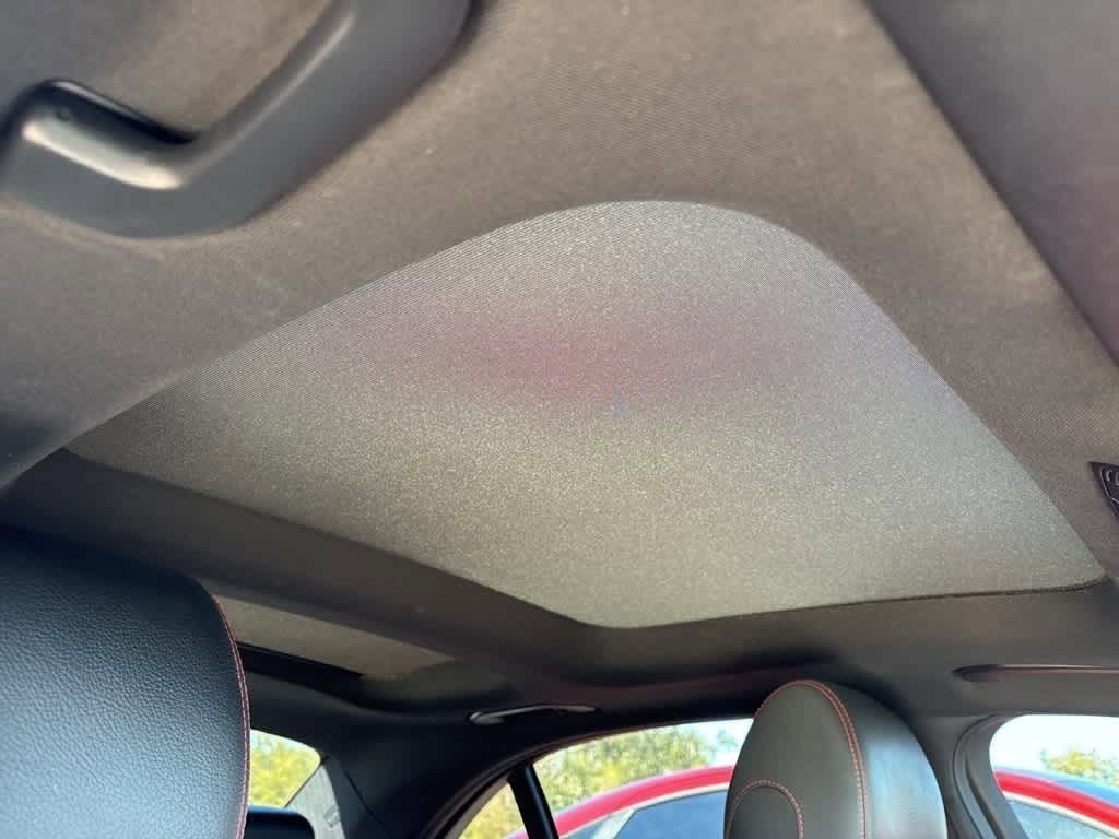 Thumbnail: 2017 Mercedes-Benz C-Class - 15