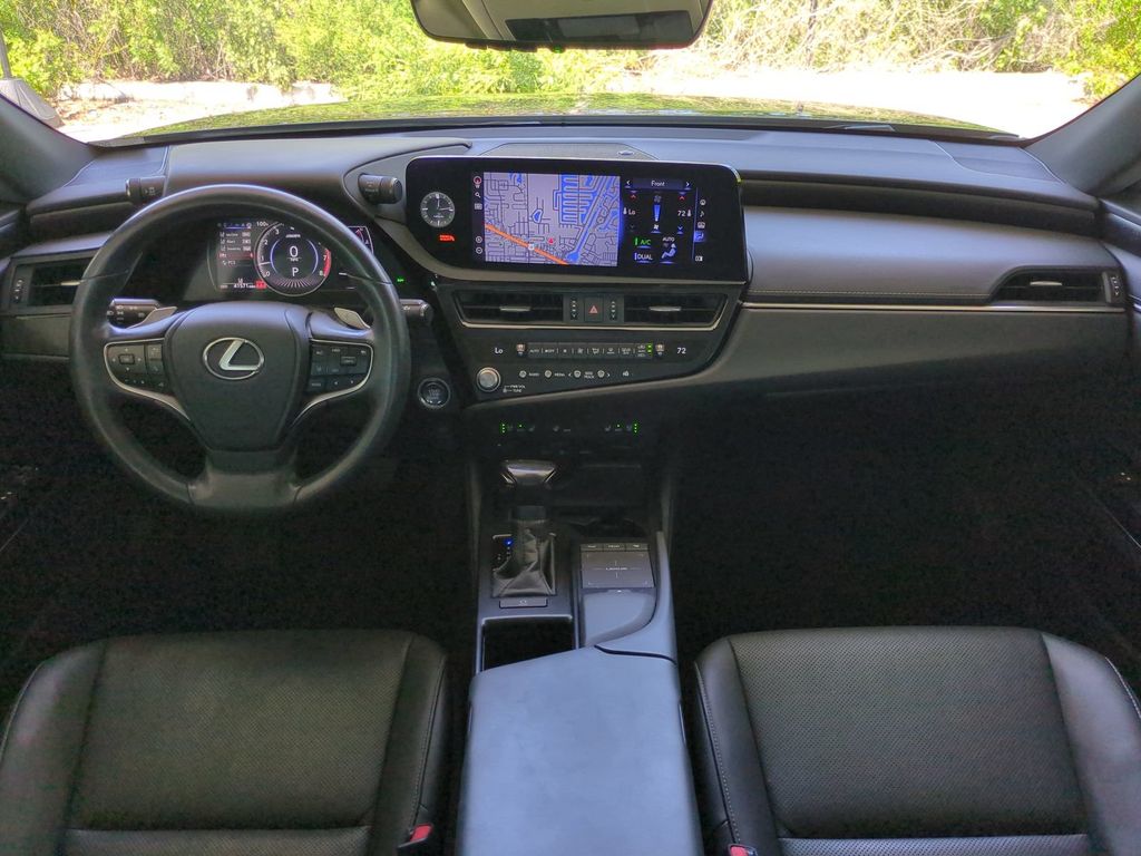Thumbnail: 2022 Lexus ES - 2