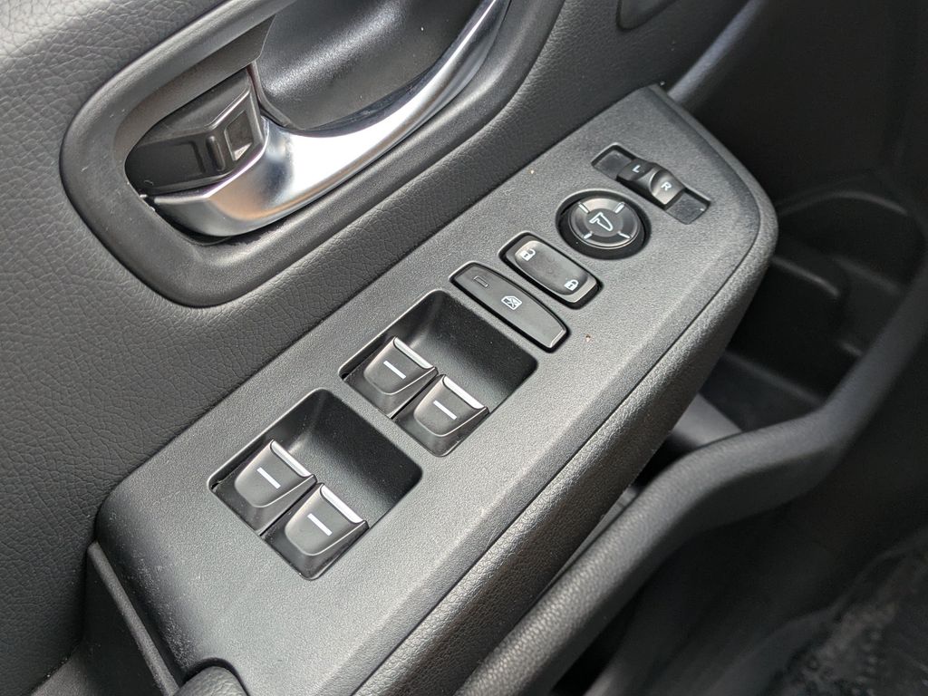 Thumbnail: 2024 Honda Pilot - 36