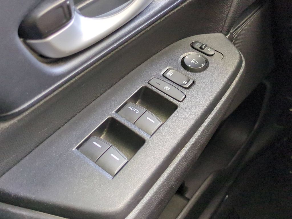 Thumbnail: 2021 Honda CR-V - 26