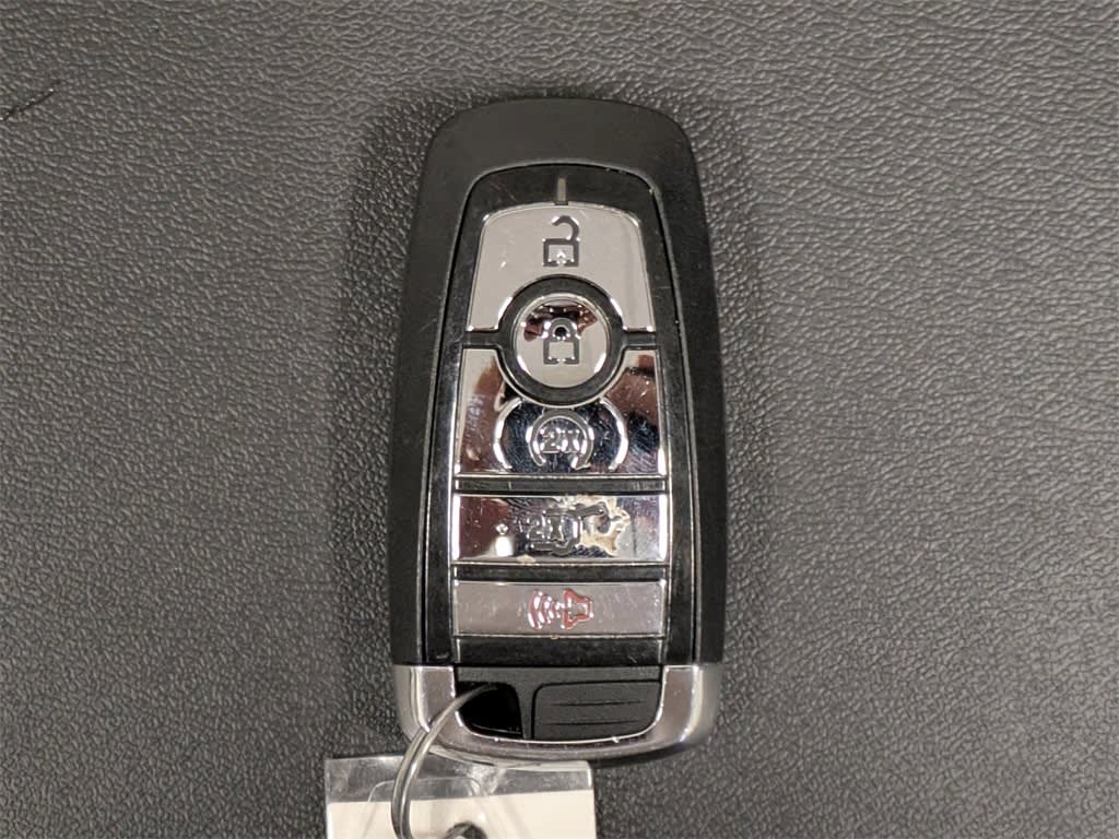 Thumbnail: 2020 Lincoln Navigator - 17