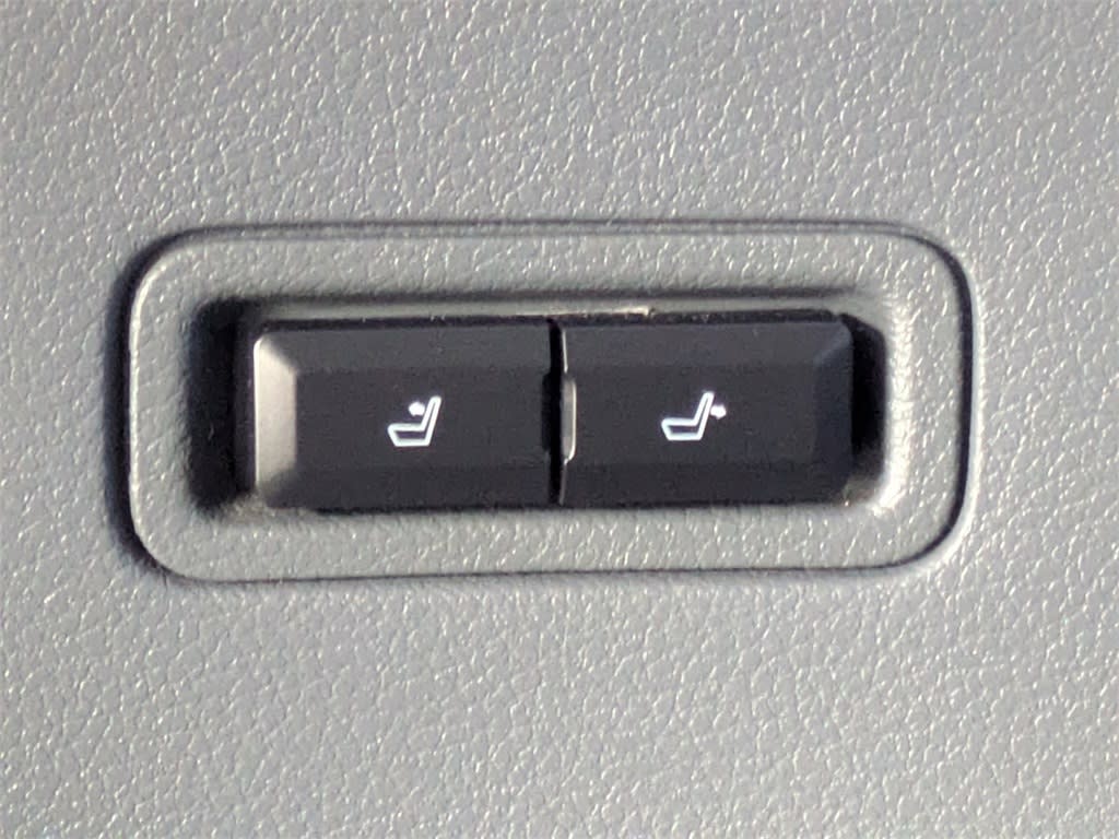 Thumbnail: 2020 Lincoln Navigator - 26