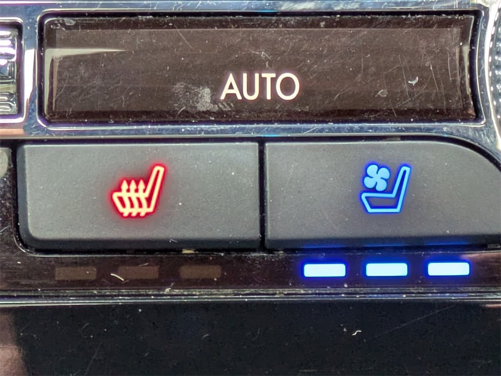 Thumbnail: 2020 Lincoln Navigator - 37