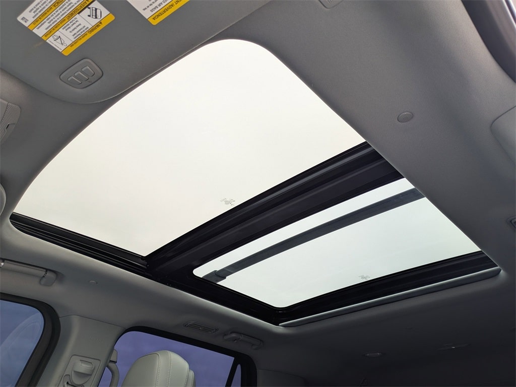 Thumbnail: 2020 Lincoln Navigator - 33