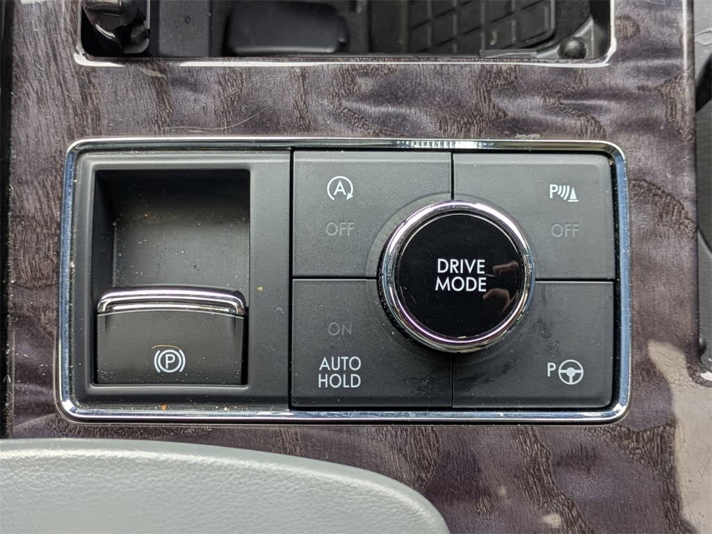 Thumbnail: 2020 Lincoln Navigator - 39