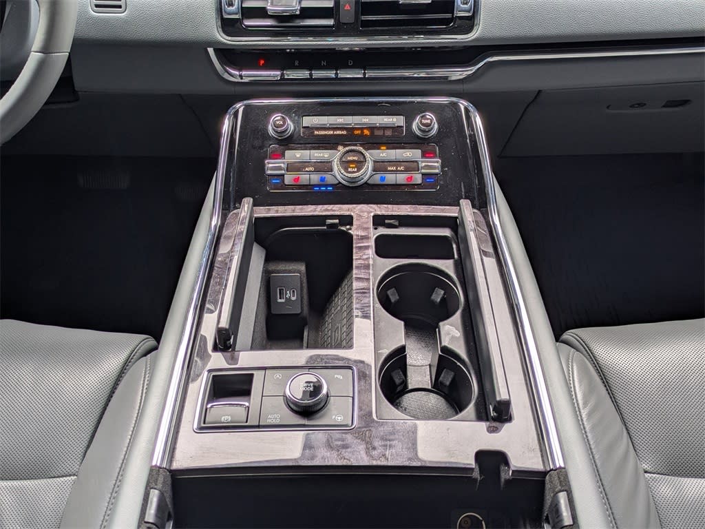 Thumbnail: 2020 Lincoln Navigator - 14