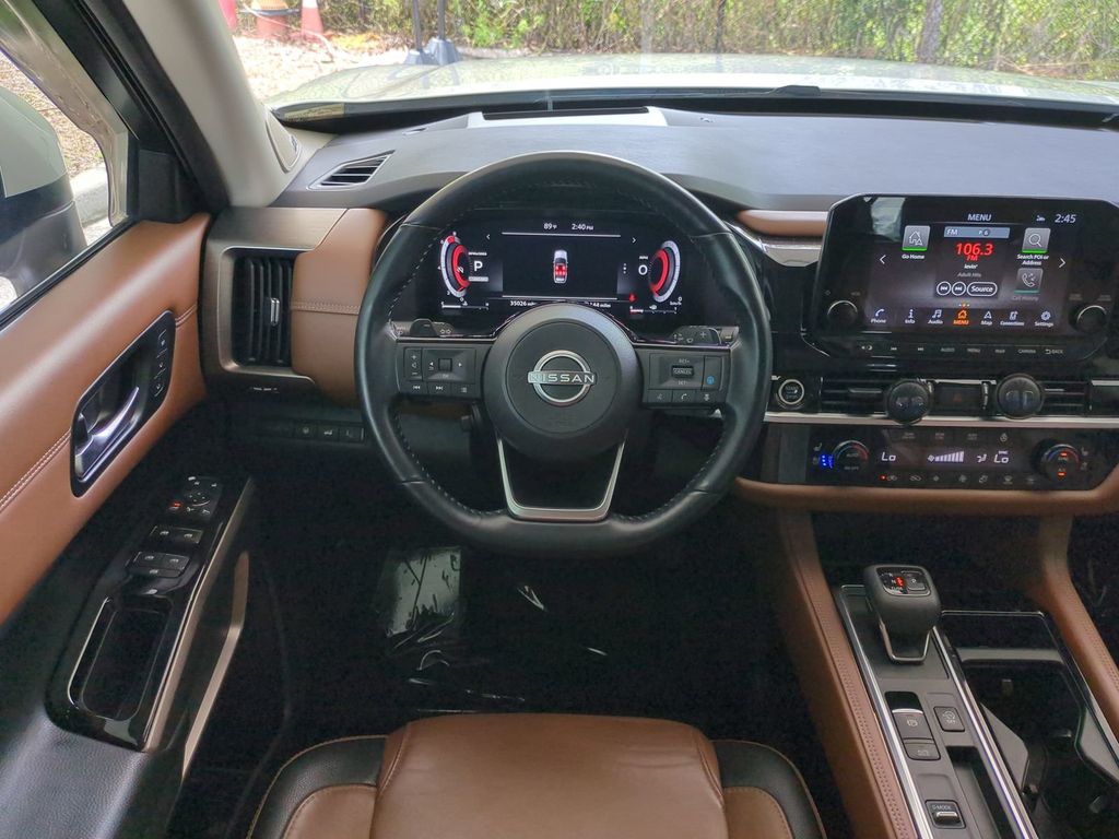 Thumbnail: 2023 Nissan Pathfinder - 10