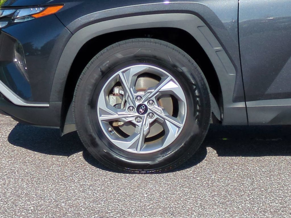 Thumbnail: 2022 Hyundai Tucson - 8