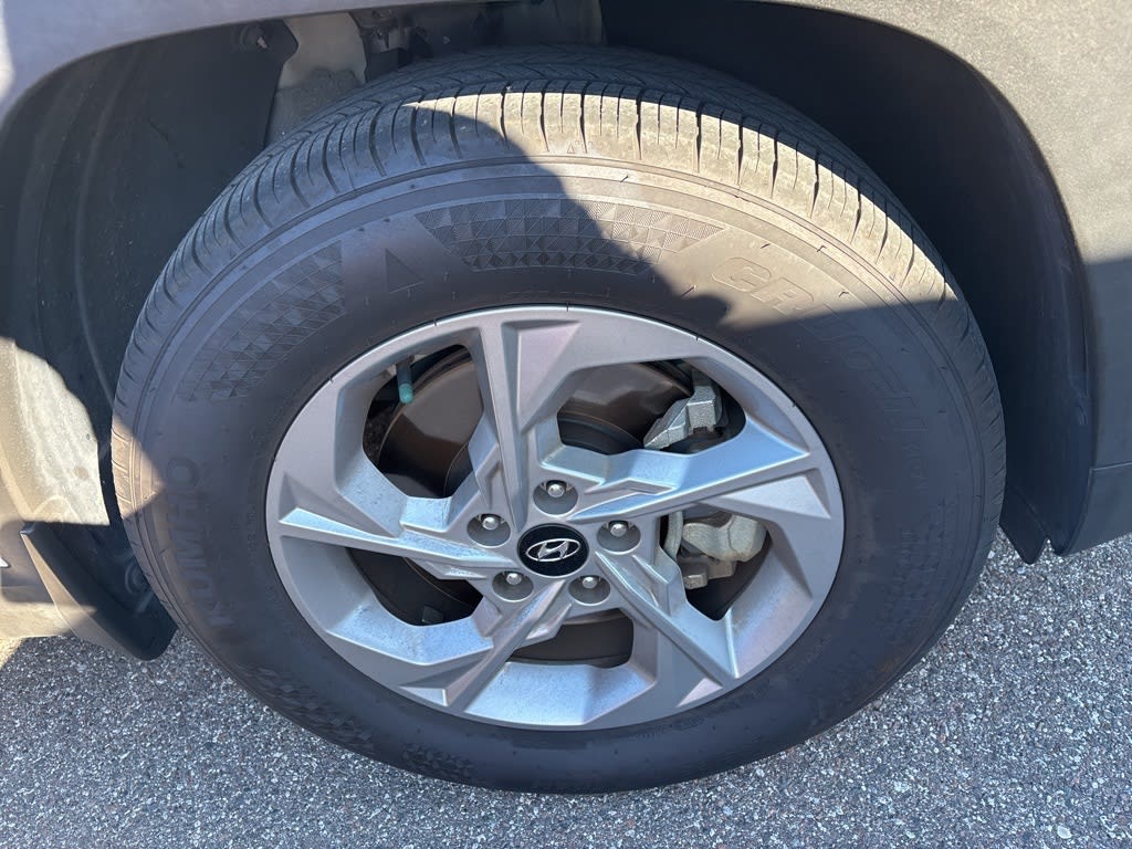 Thumbnail: 2022 Hyundai Tucson - 4