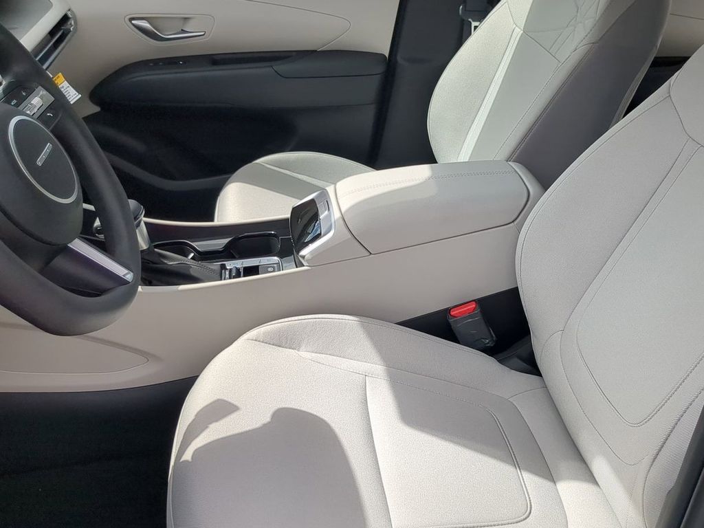 Thumbnail: 2026 Hyundai Tucson - 10