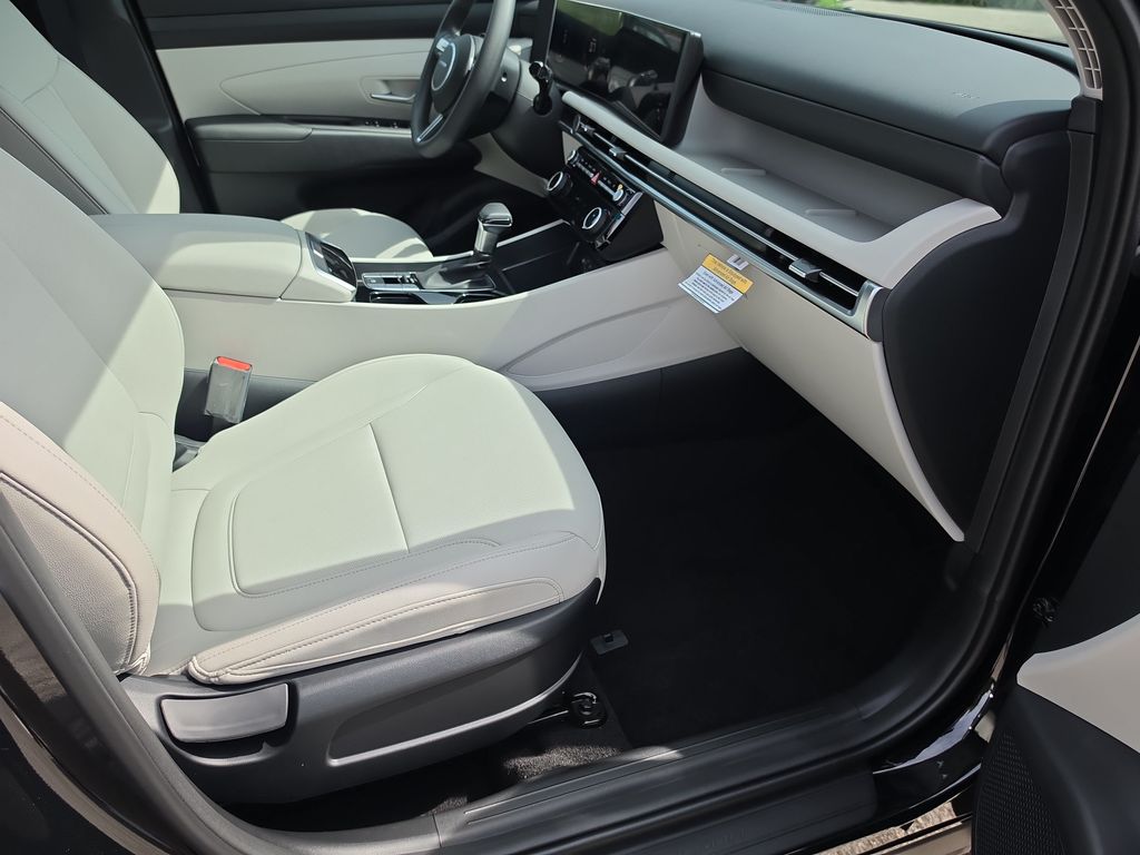 Thumbnail: 2026 Hyundai Tucson - 11