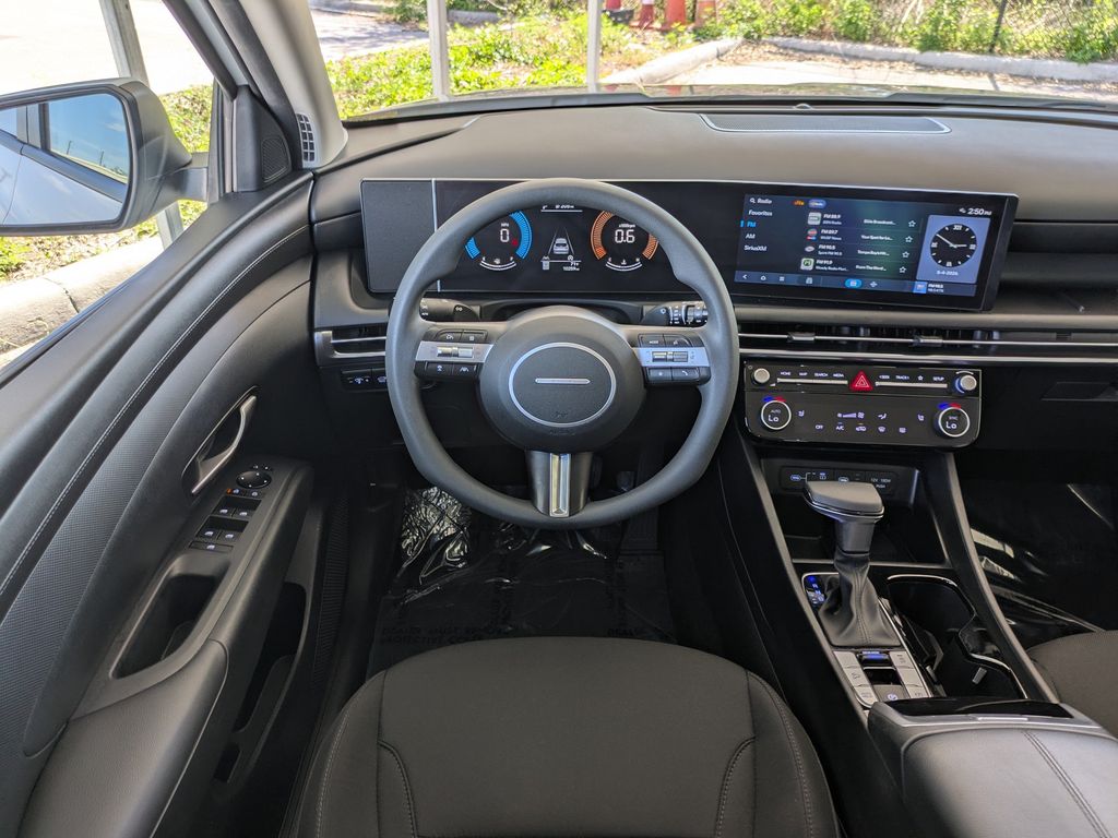 Thumbnail: 2025 Hyundai Tucson - 10