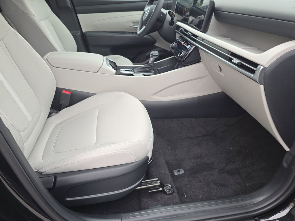 Thumbnail: 2026 Hyundai Tucson - 11