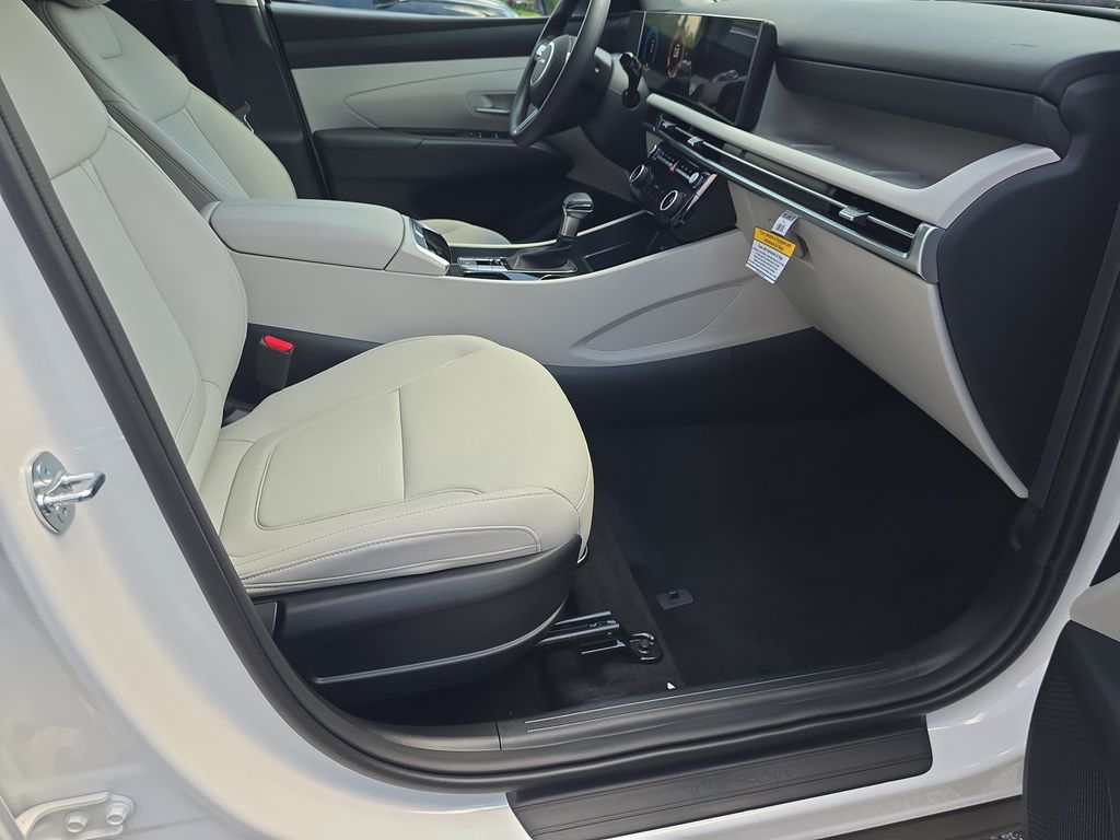 Thumbnail: 2026 Hyundai Tucson - 11