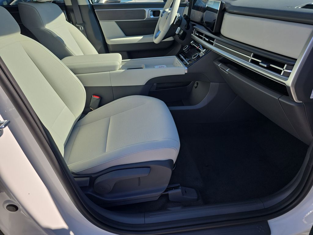 Thumbnail: 2026 Hyundai Santa Fe - 11