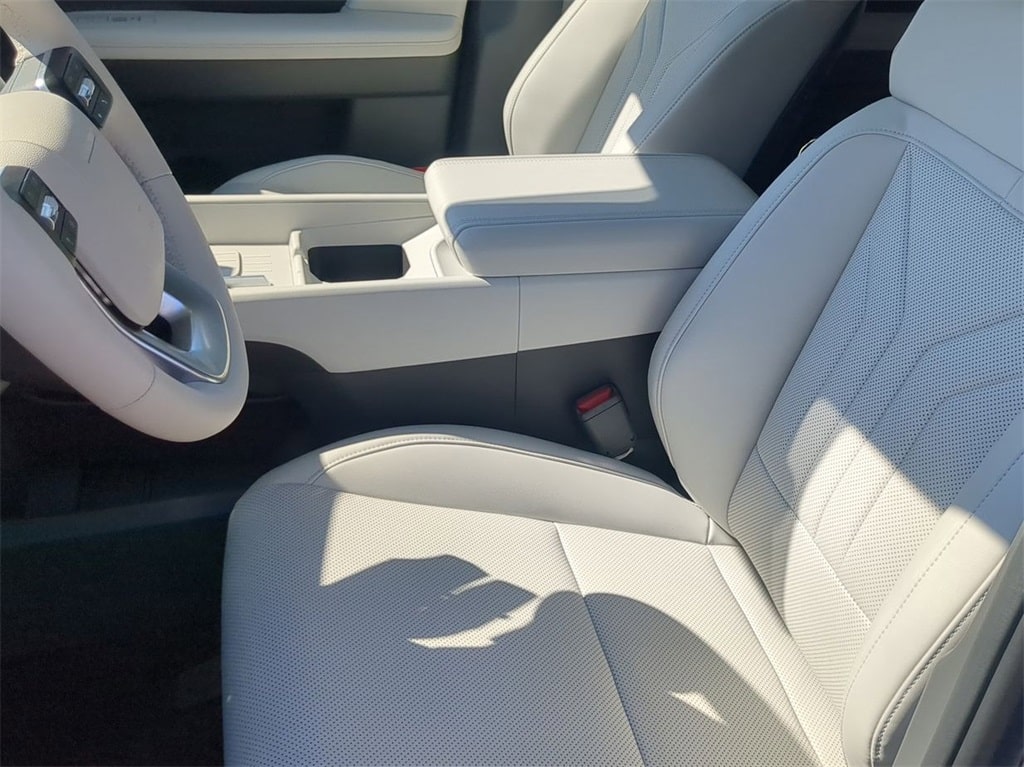 Thumbnail: 2026 Hyundai Santa Fe - 10