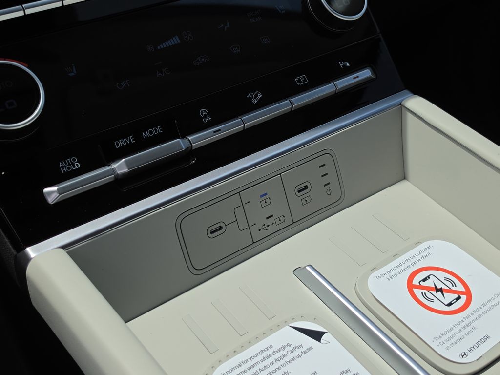 Thumbnail: 2027 Hyundai Santa Fe - 32