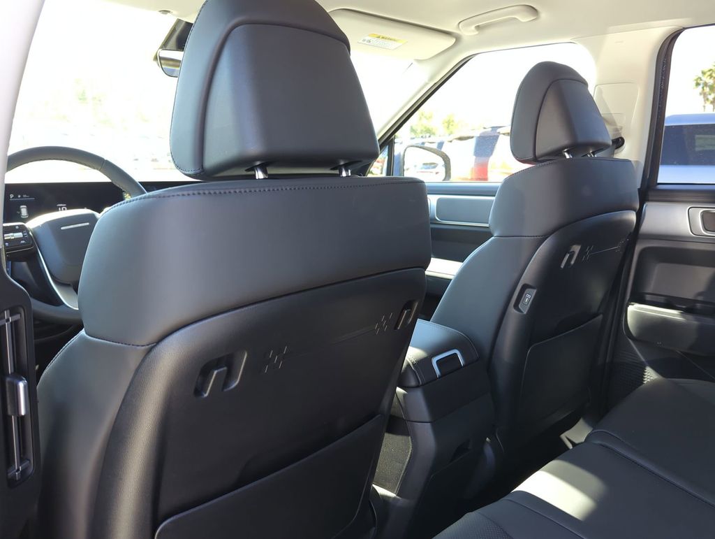 Thumbnail: 2026 Hyundai Santa Fe - 12