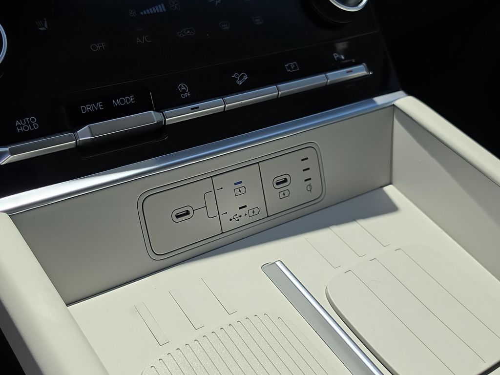 Thumbnail: 2027 Hyundai Santa Fe - 31