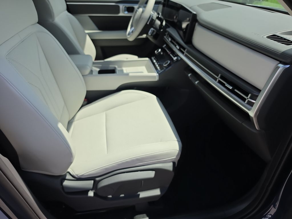 Thumbnail: 2027 Hyundai Santa Fe - 11