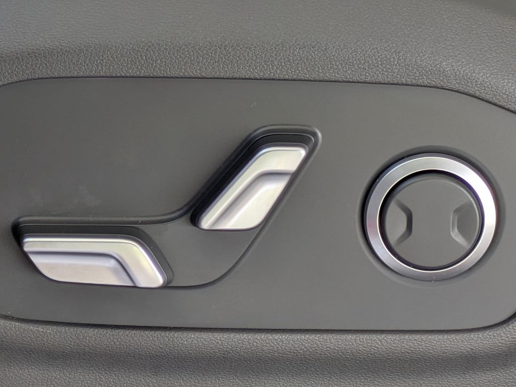 Thumbnail: 2024 Hyundai Santa Fe - 28