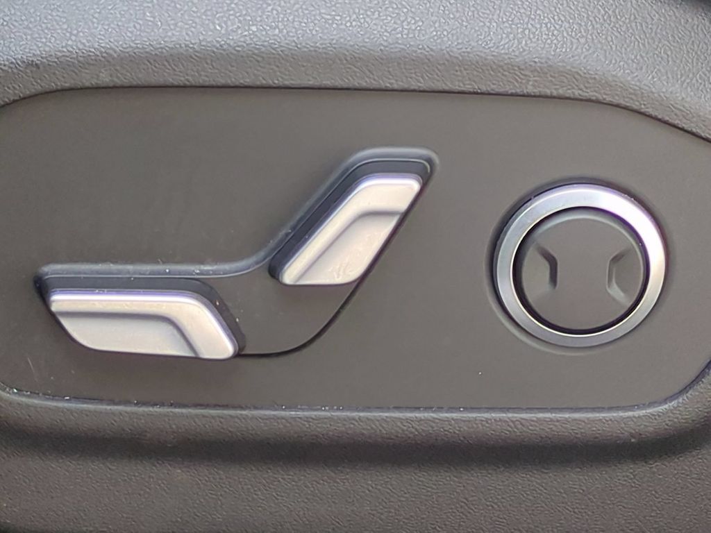 Thumbnail: 2026 Hyundai Santa Fe - 27