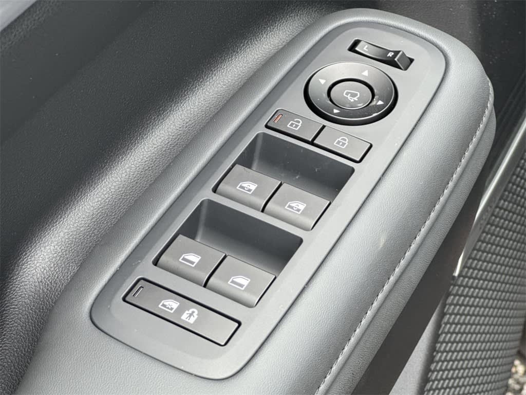 Thumbnail: 2025 Hyundai Santa Fe - 21