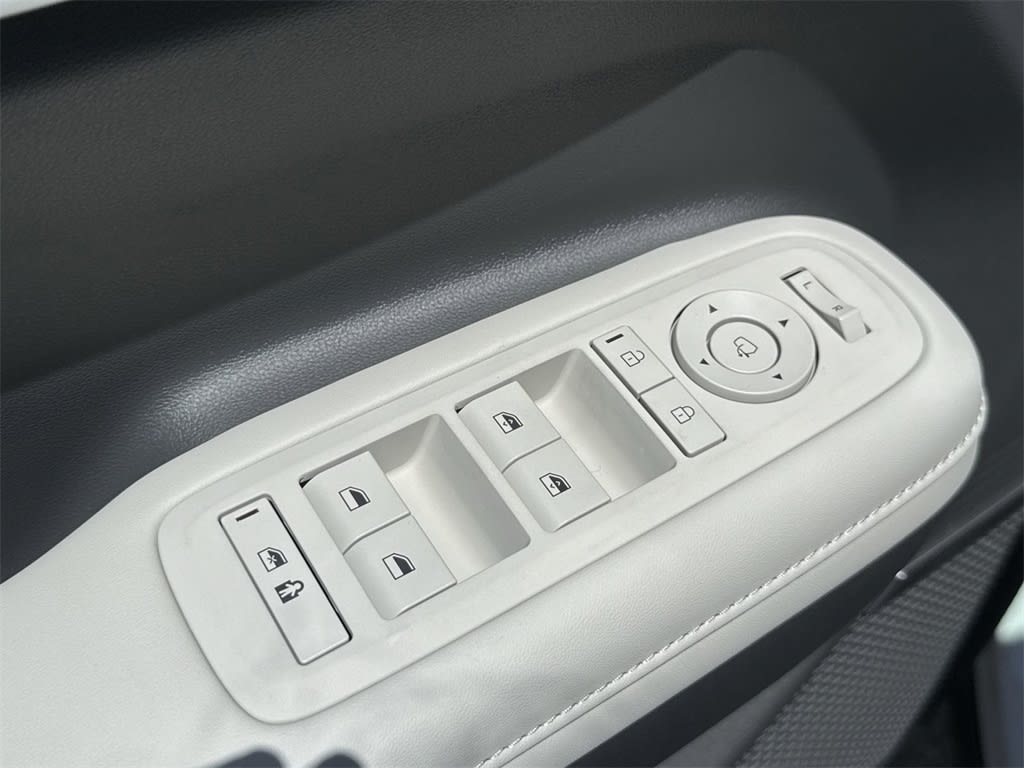 Thumbnail: 2025 Hyundai Santa Fe - 19