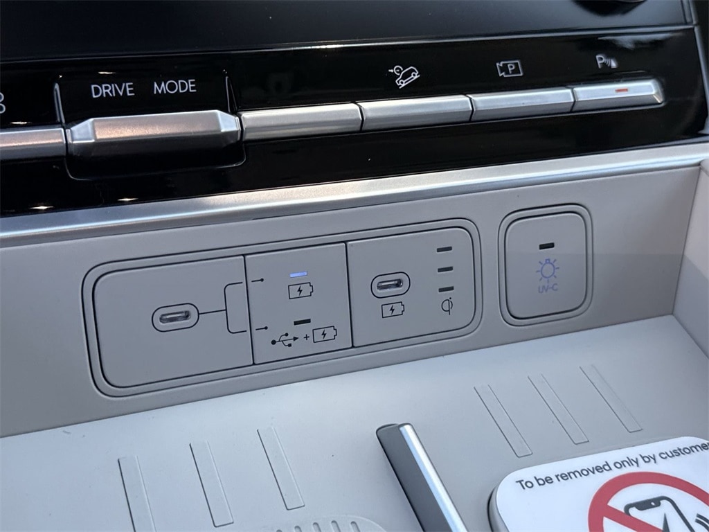 Thumbnail: 2025 Hyundai Santa Fe - 31