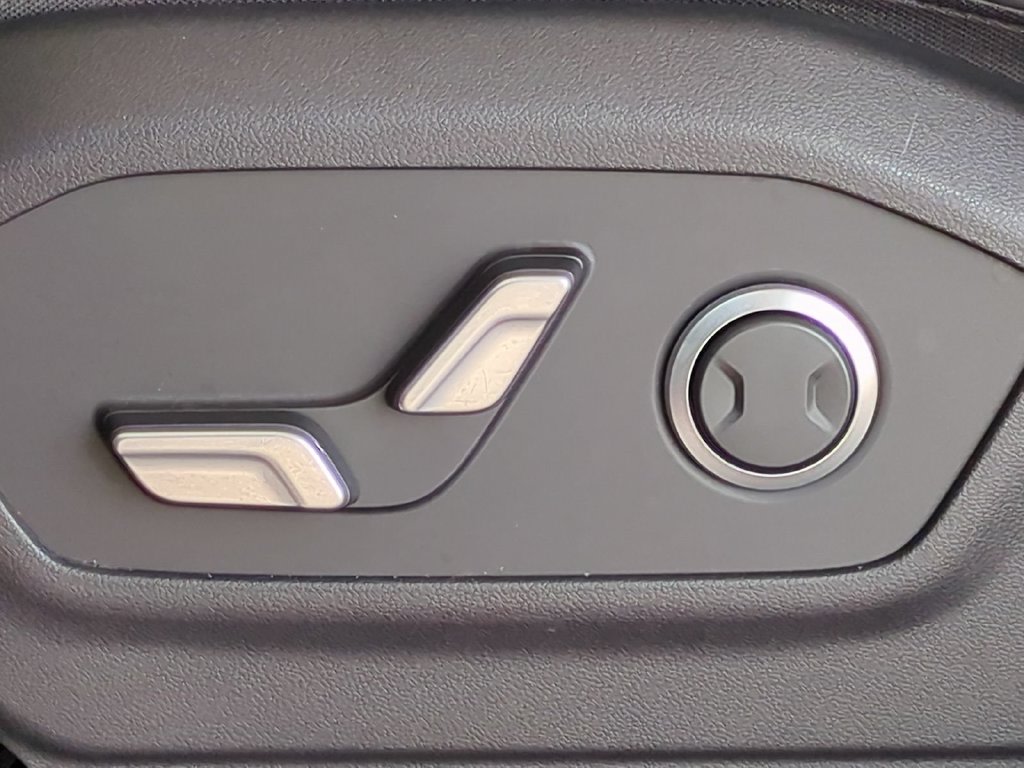 Thumbnail: 2025 Hyundai Santa Fe - 25