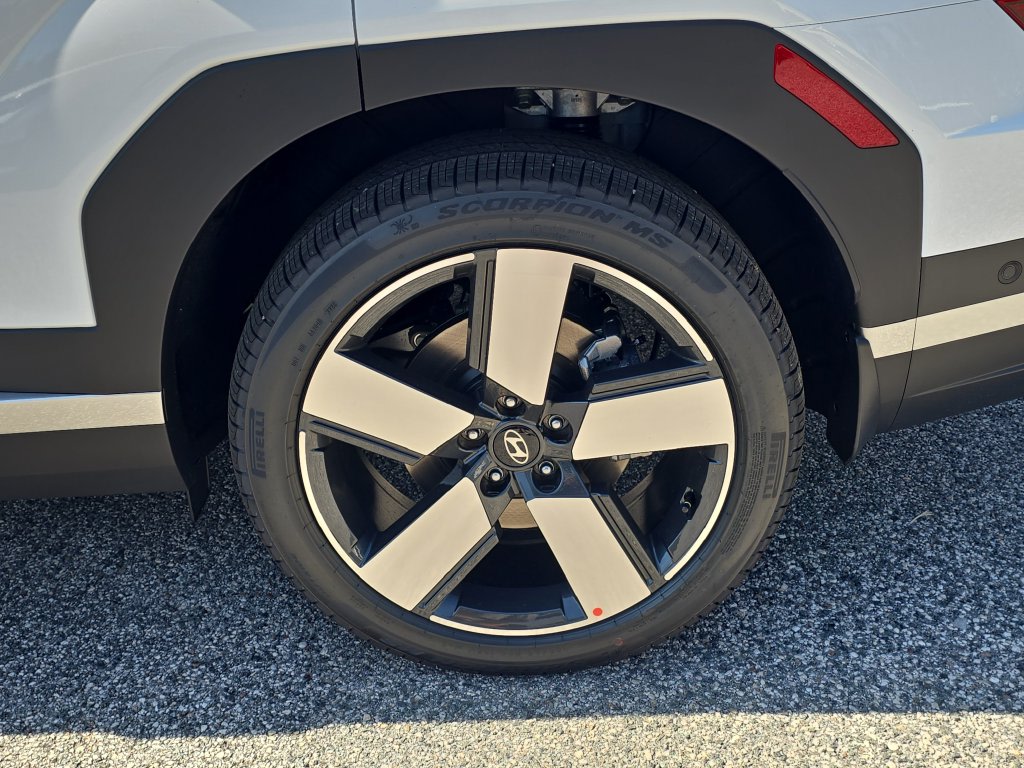 Thumbnail: 2027 Hyundai Santa Fe - 8