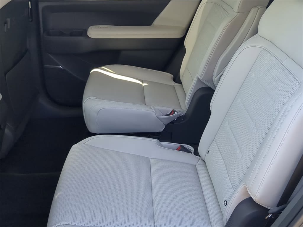 Thumbnail: 2026 Hyundai Santa Fe - 9