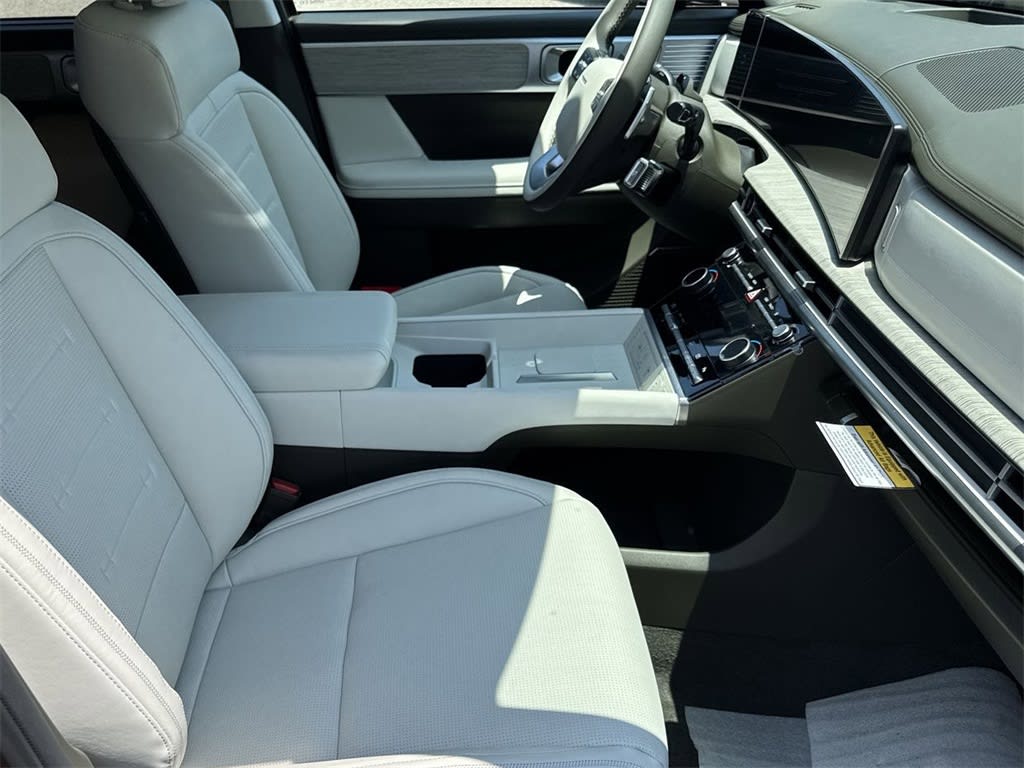 Thumbnail: 2025 Hyundai Santa Fe - 26