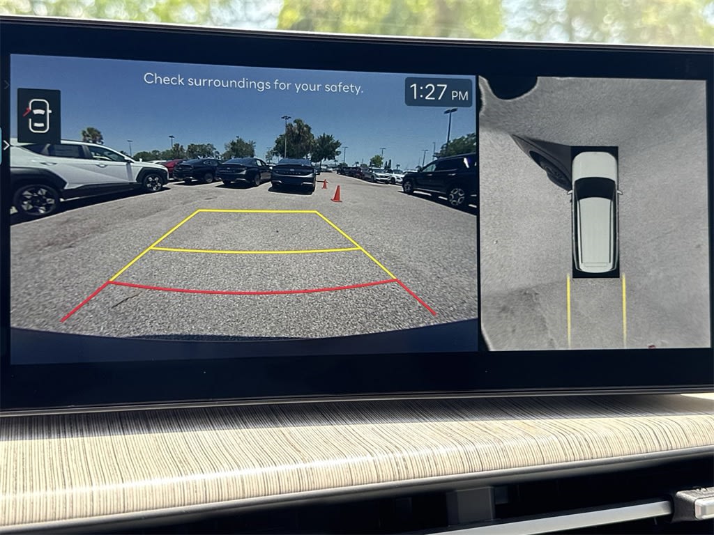 Thumbnail: 2025 Hyundai Santa Fe - 32