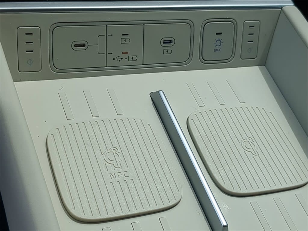 Thumbnail: 2025 Hyundai Santa Fe - 32