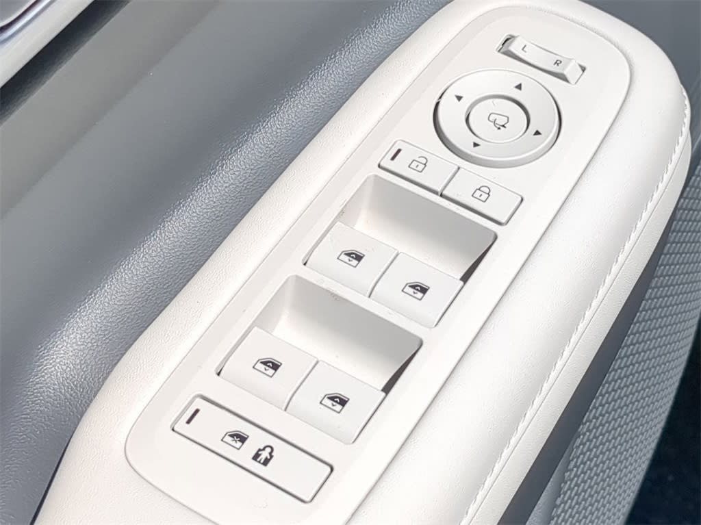 Thumbnail: 2026 Hyundai Santa Fe - 22