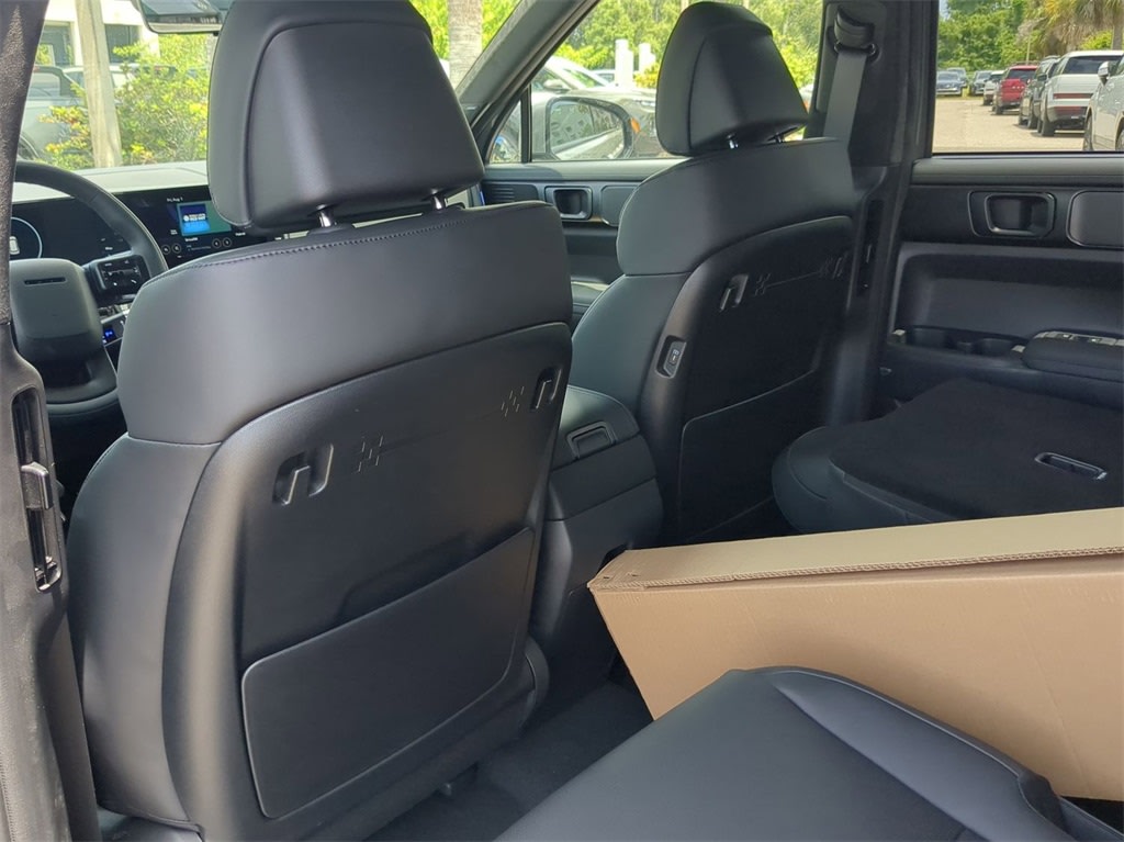 Thumbnail: 2026 Hyundai Santa Fe - 12