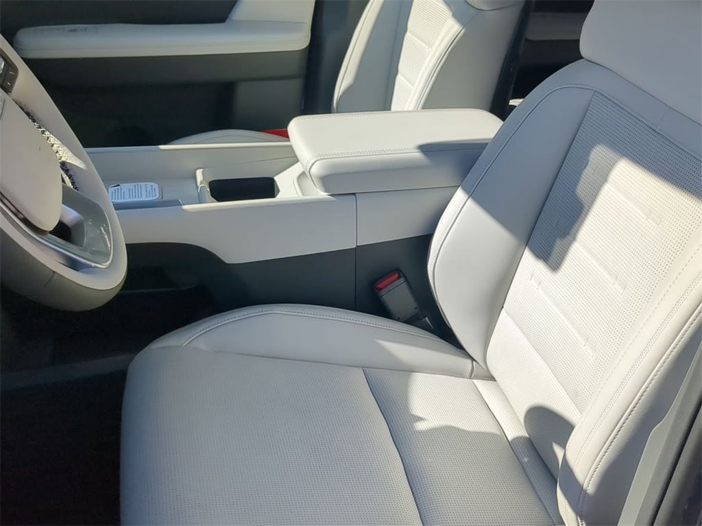 Thumbnail: 2026 Hyundai Santa Fe - 10