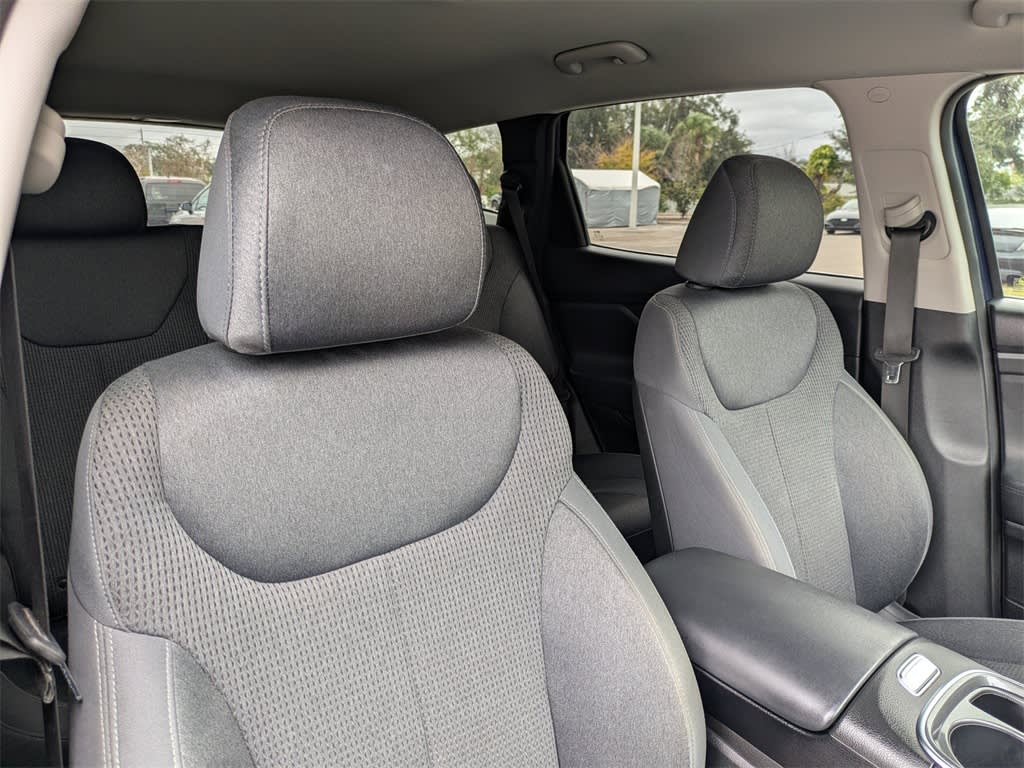 Thumbnail: 2021 Hyundai Santa Fe - 9