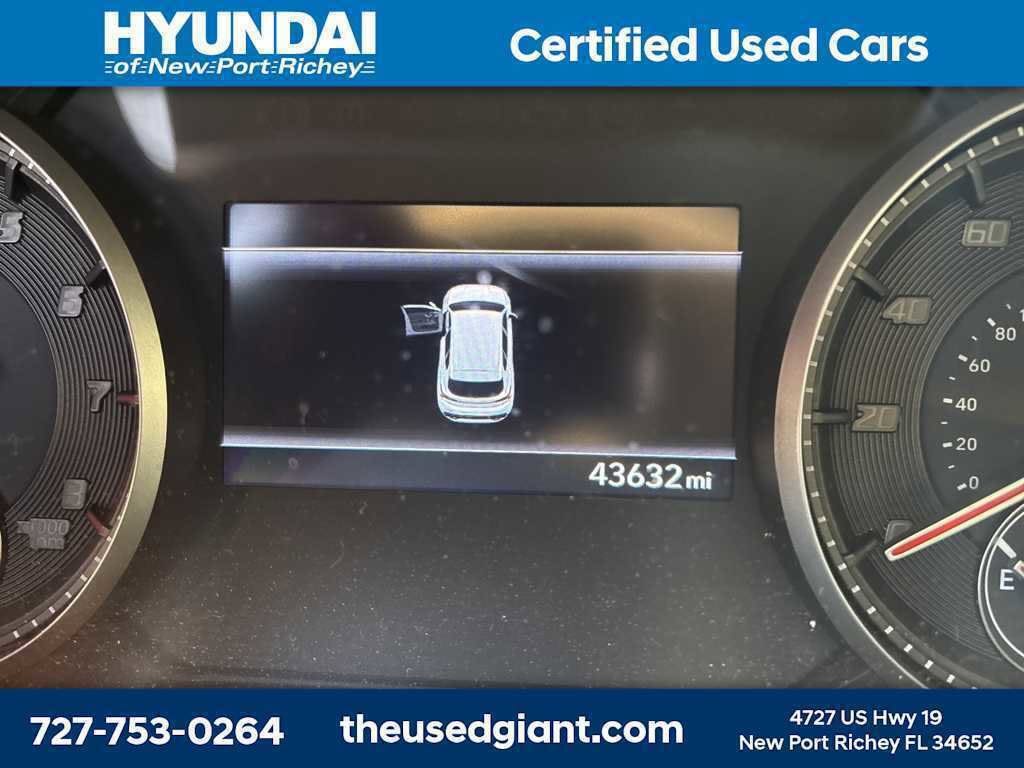 Thumbnail: 2021 Hyundai Santa Fe - 8