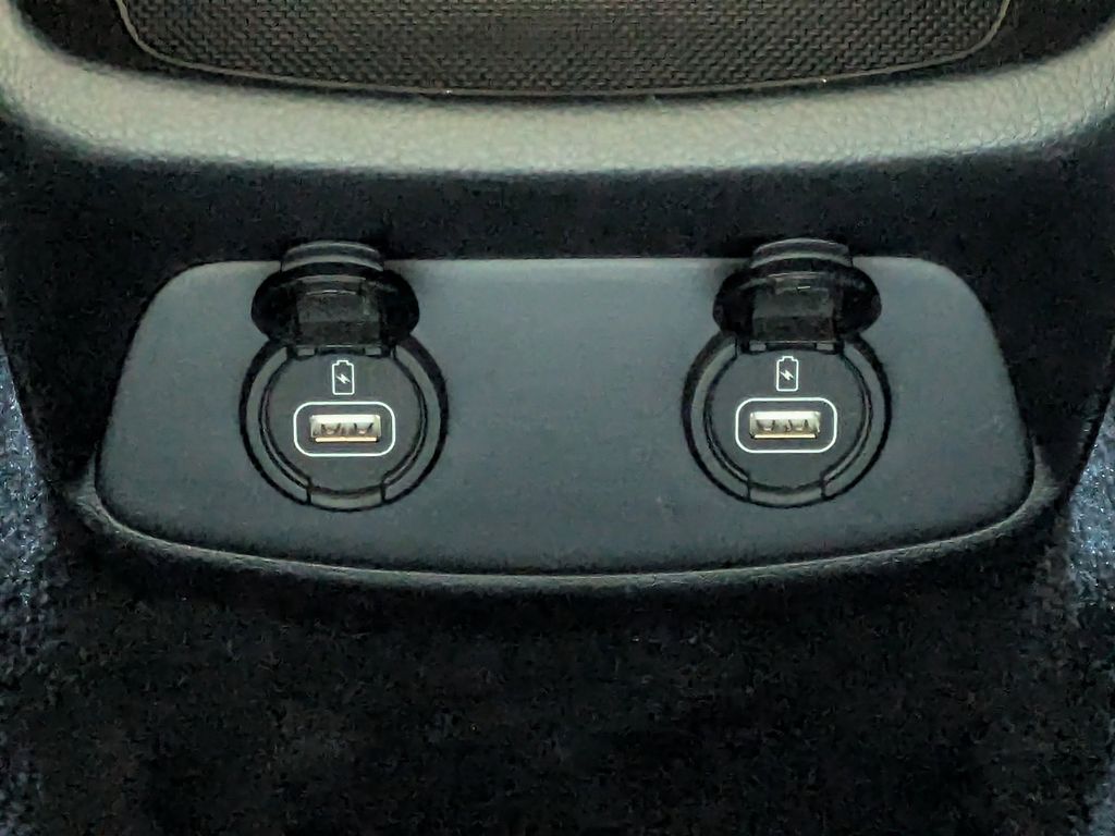 Thumbnail: 2020 Hyundai Santa Fe - 26