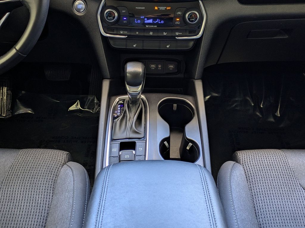 Thumbnail: 2020 Hyundai Santa Fe - 16