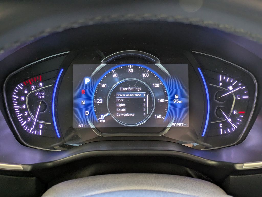 Thumbnail: 2020 Hyundai Santa Fe - 17